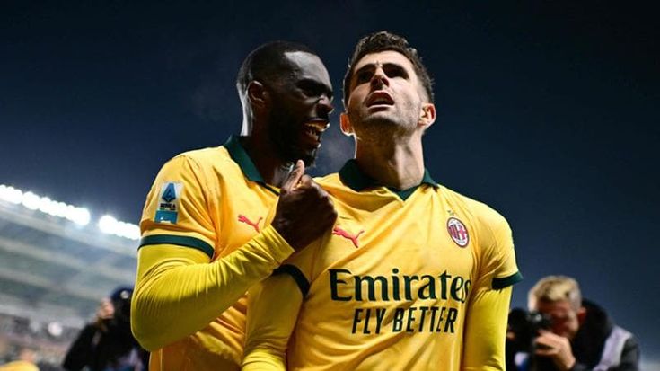 Pulisic ha la febbre del gol: entra e cambia la partita. Il Milan vince 3-2 a Torino e va in testa