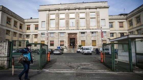 Coronavirus Roma, fogne otturate nel centro Covid dell'ospedale Eastman: 26 pazienti trasferiti 