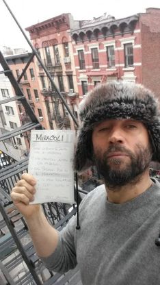 La selfiepoesia, quando l&rsquo;autoscatto &egrave; con i versi