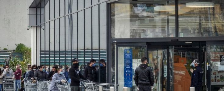Coronavirus, i supermercati aperti a Napoli e in Campania durante l'emergenza