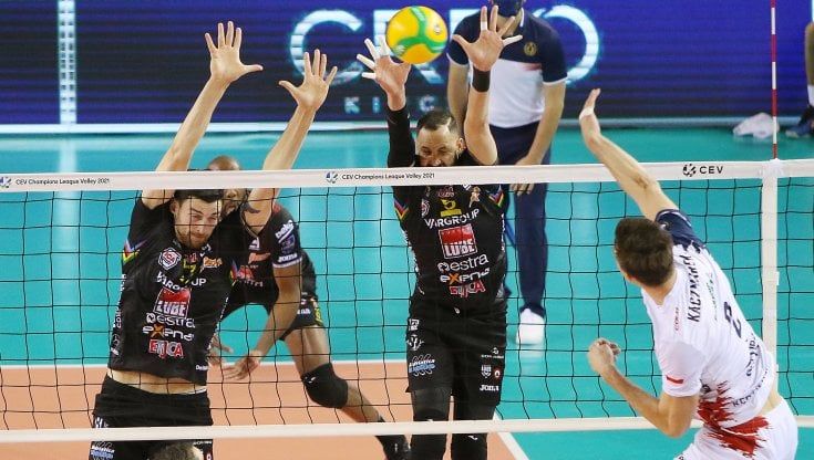 Volley, Champions League: Civitanova crolla in casa, semifinali a rischio