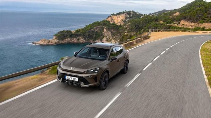 Nuova Cupra Formentor, come si rinnova il Suv coupé che ha conquistato i giovani