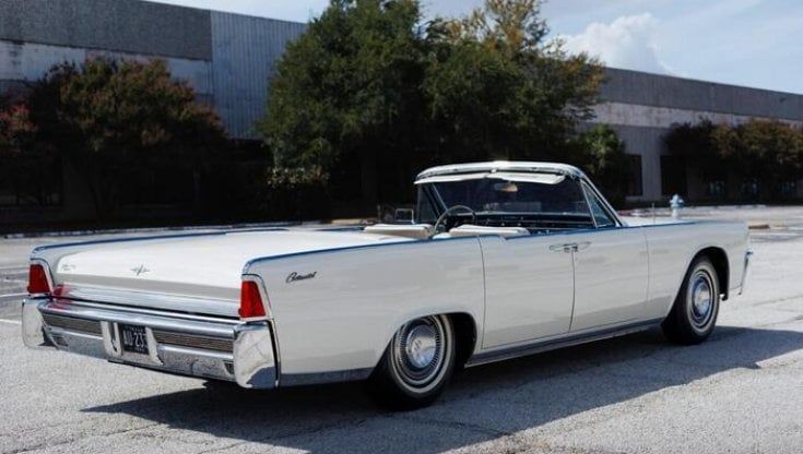 All’asta la Continental cabrio dell'ex presidente Lyndon Johnson