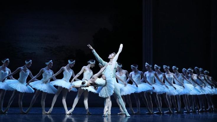 Come una danza nel sogno, alla Scala torna in scena Il lago dei cigni di Nureyev