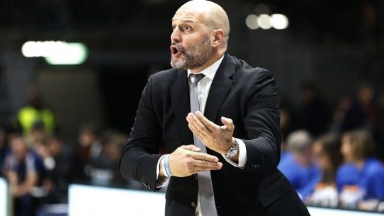 Basket, derby d'Italia tra passato e presente: Bologna-Milano torna sfida di vertice