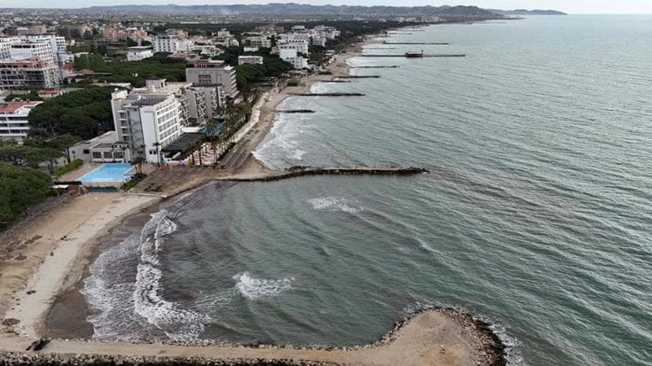 Albania, livello mare emergenza per il 60 per cento delle coste. Un’isola è già scomparsa
