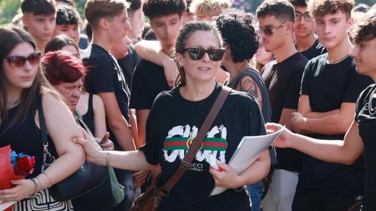 La mamma di Fallou nella classe del figlio: “Ora facciamo esplodere la pace”