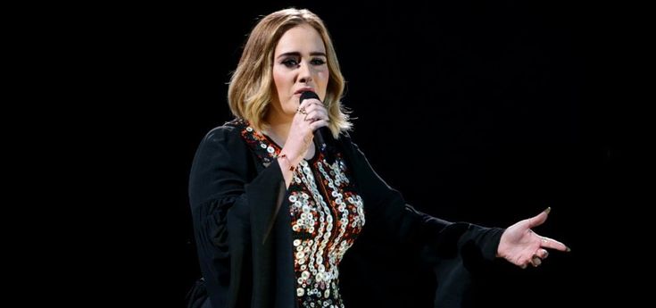Adele, addio ai concerti? "I tour non fanno per me"