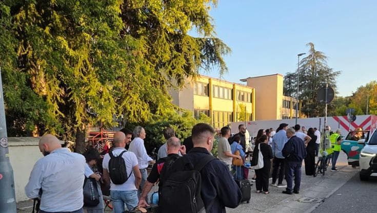 Cersaie, traffico in tilt. Tempi record in taxi tra Fiera e centro: “Un mezzo ogni 15 minuti”