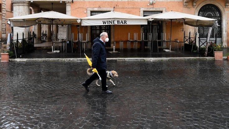 Coronavirus, Lazio in zona arancione o "gialla rafforzata", ecco le differenze: cosa si può e non si può fare
