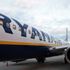 Ryanair, per frenare le uscite arriva il bonus ai piloti