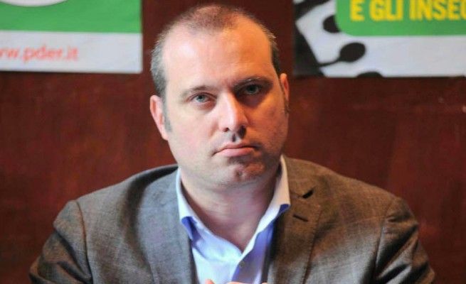 Stefano Bonaccini: "Caro Pd, basta liti,<br /> il pericolo &egrave; il grillismo"