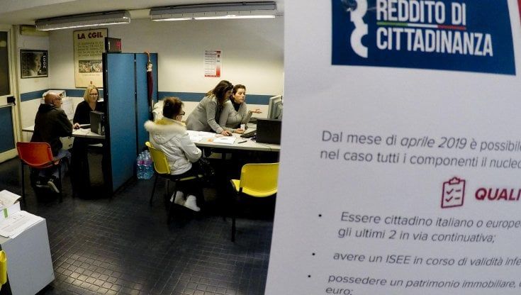 Reddito di cittadinanza, da febbraio senza Green pass salta il sussidio