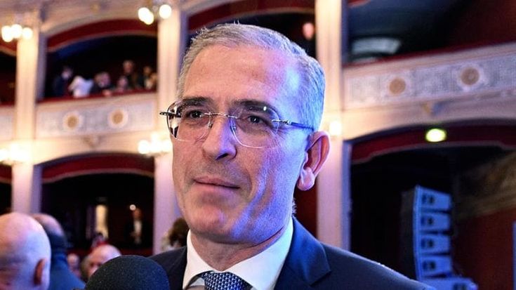 Falcone: “Il No alla riforma è un segnale, serve un cambio di guida in FI nell’Isola”