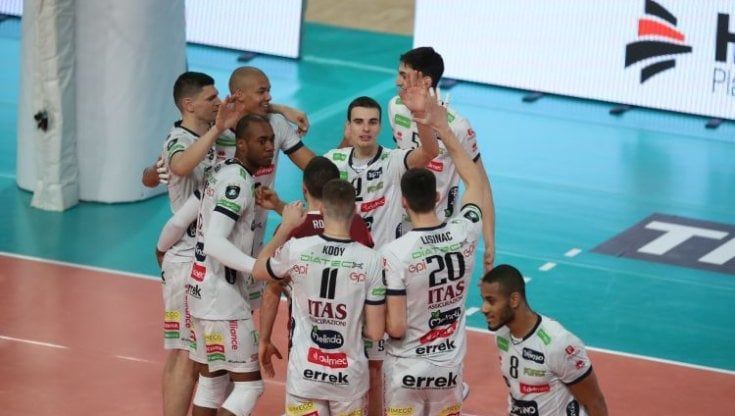 Volley, Champions: Perugia vince al tie-break, ma in finale ci va Trento