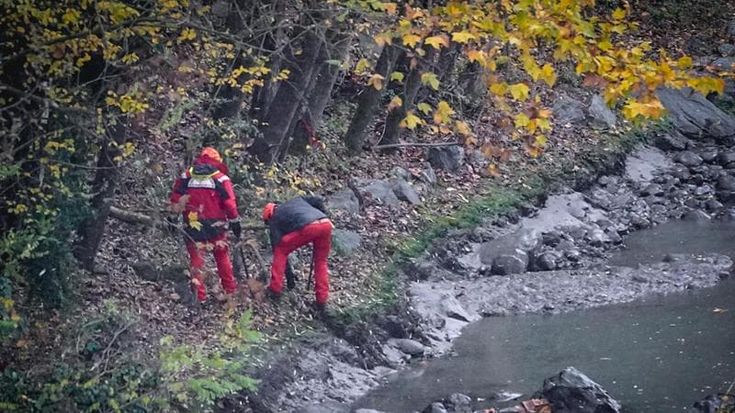 Collegno, caccia all’arma del delitto: l’ingegnere-killer accompagna i carabinieri