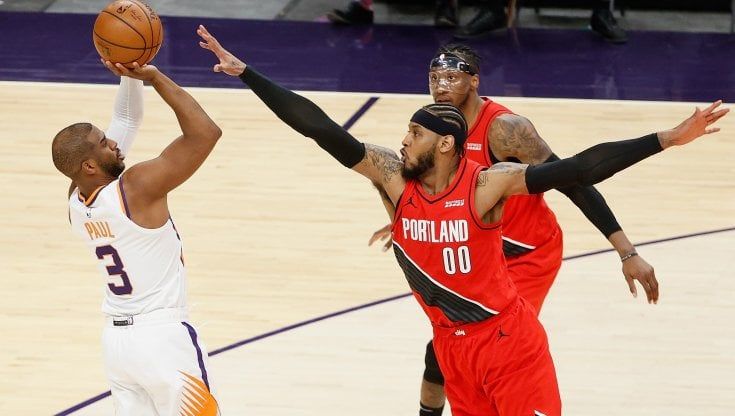 Basket Nba: Portland cade a Phoenix, vincono Denver, Clippers e Milwaukee