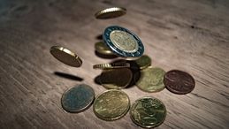 Gli euro in monete contro i microbi