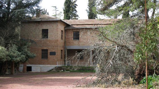 La Puglia delle 81 opere incompiute o abbandonate: scuole, strade e cimiteri nella lista nera