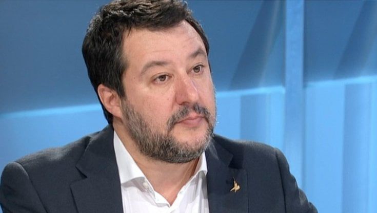 Crisi di governo, Salvini sicuro: in arrivo altri senatori dal M5S. FI: no aiuti a Conte