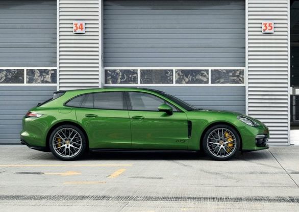 Porsche Panamera GTS Sport Turismo