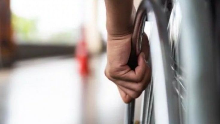 La lotta alla sclerosi multipla e l'aiuto che dobbiamo a chi ne è affetto