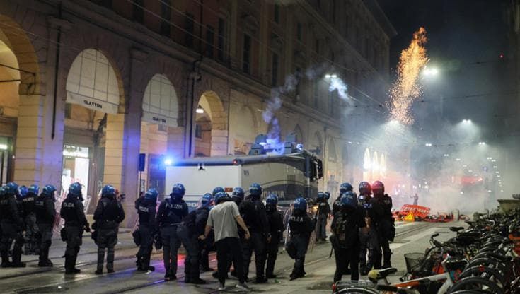 Altri 14 giovani indagati per gli scontri del 20 luglio dopo la manifestazione per Fakir