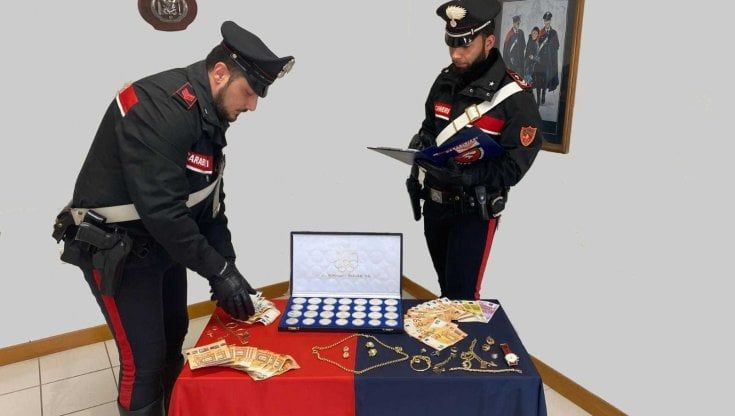 Truffe agli anziani soli, bloccato dai carabinieri il finto avvocato 