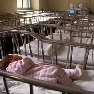 Pochi bebè, il piano del governo: bonus anche alle donne incinte