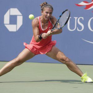 Tennis, Us Open: Errani soffre ma va al terzo turno. Fuori Knapp e Giorgi, ok Azarenka e Petkovic