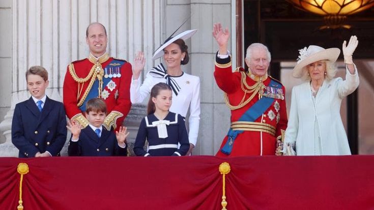 Regno Unito, Royal family mai così costosa: “La scioccante verità riguardo alle finanze reali”