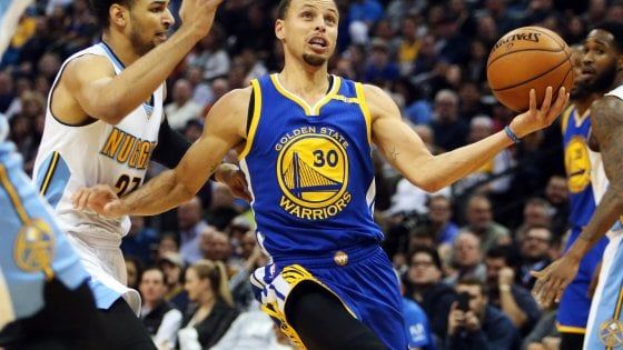 Basket, Nba: Golden State crolla a Denver, crisi nera per Charlotte