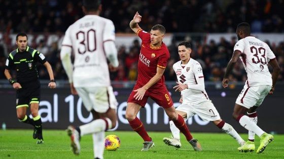 Coronavirus, raddoppiano nel calcio i depressi per lo spettro della disoccupazione