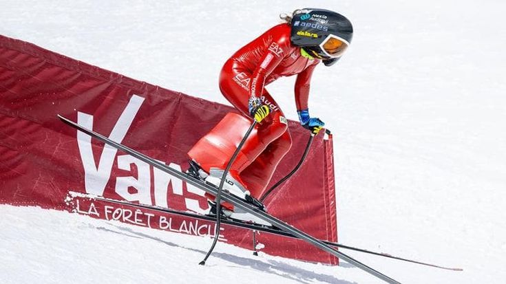 Valentina Greggio, record del mondo nello sci velocità: 248 chilometri orari