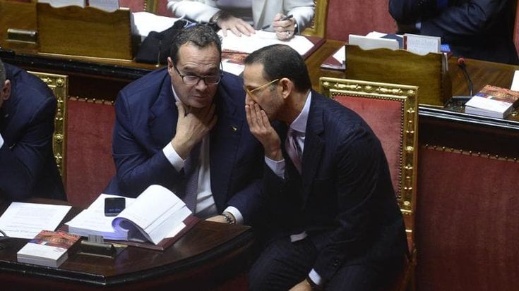 Età della pensione e condono edilizio restano fronti aperti