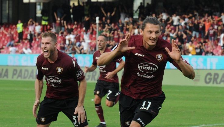 Salernitana-Genoa 1-0, Djuric firma la prima vittoria dei granata