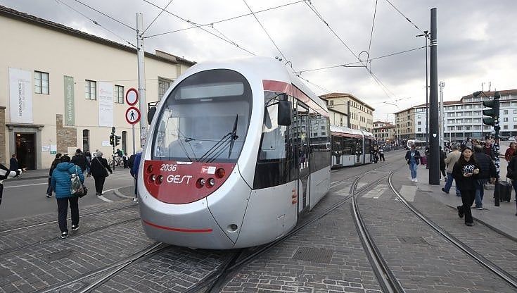 Viale Lavagnini più stretto per il cantiere tramvia