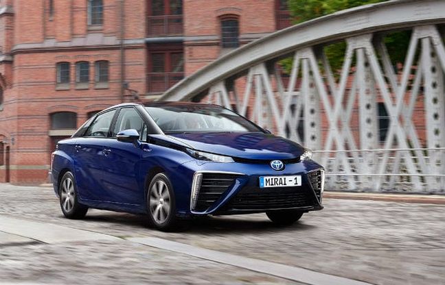 Toyota Prius regina delle ibride