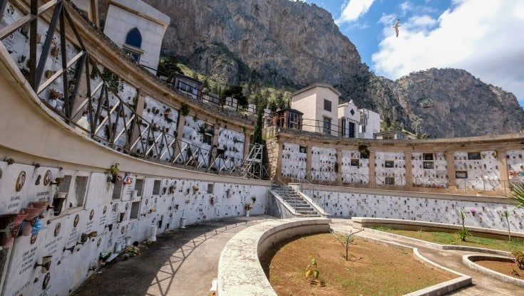 Nonna morta nel 1950, la nipote ritrova il feretro dopo una lunga ricerca