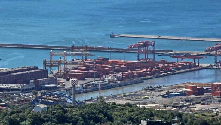 Genova, in porto infortuni e cancelli chiusi: domani un vertice in Autorità dopo l’allarme dei sindacati