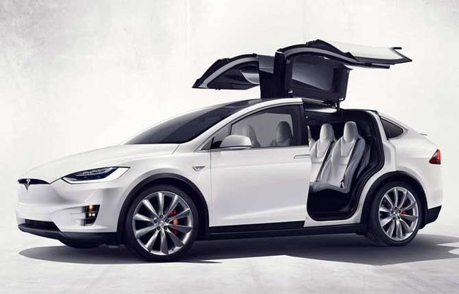 Tutti a caccia di una Tesla usata