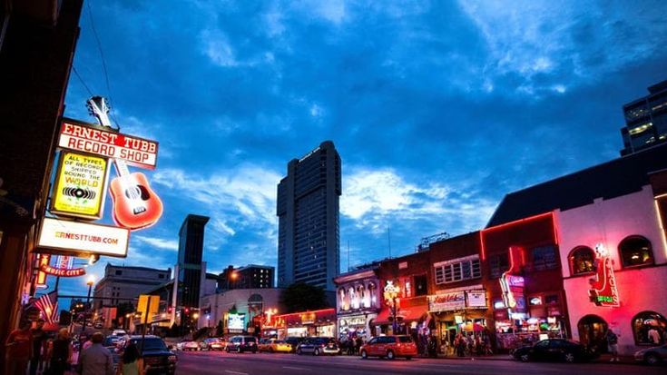 Nashville, la Music City, e i villaggi vittoriani: itinerario on the road nel profondo del Tennessee