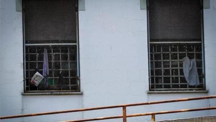 Suicidio al carcere di Piacenza, tre agenti della penitenziaria indagati per omicidio colposo