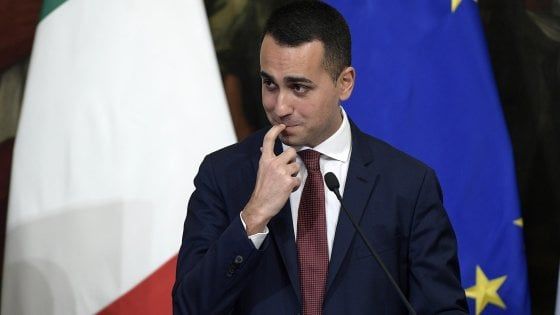 Reddito di cittadinanza, Di Maio denuncia un Caf di Palermo : "Consigli illegali"
