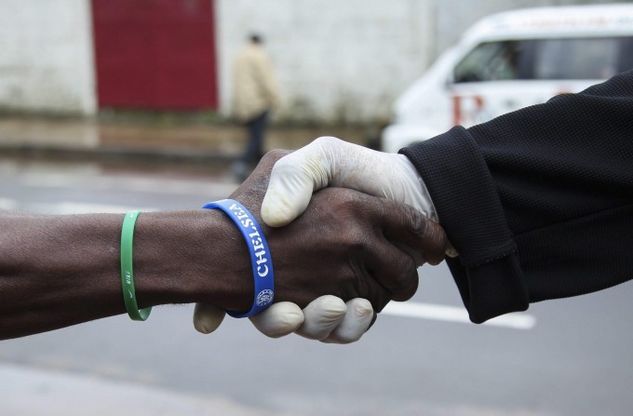 Ebola, allarme di Medici senza frontiere: "Epidemia rischia di colpire altri Paesi"