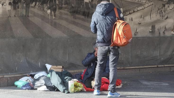 Inflazione e caro energia, un siciliano su due rischia di cadere nel baratro della povertà