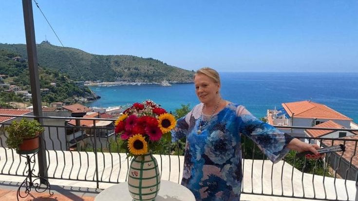 Al Festival del Cinema di Cefalù premiato il docufilm su Palinuro con la voce di Katia Ricciarelli