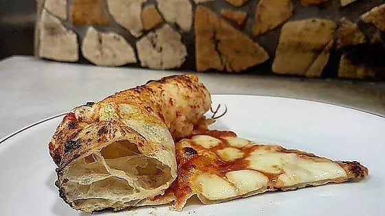 Napoli: a due passi dal San Paolo una pizza innovativa e verace al tempo stesso