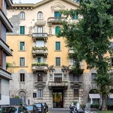 Pio Albergo Trivulzio a Milano, inquilini in trincea per la paura dello sfratto: “Siamo lavoratori, non vip”