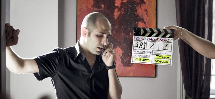 Nel sorriso beffardo di Checco Zalone il riscatto della Puglia